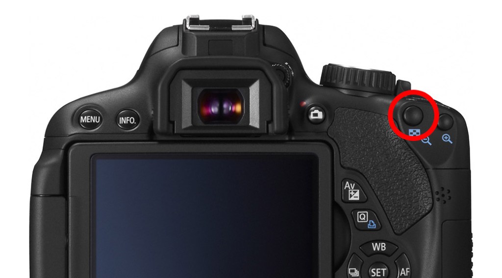 Ne a kioldó gombbal állíts&nbsp;élességet!