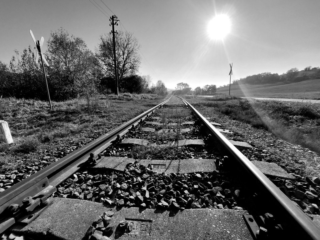 Atyafipeca: „A sínen levésről”